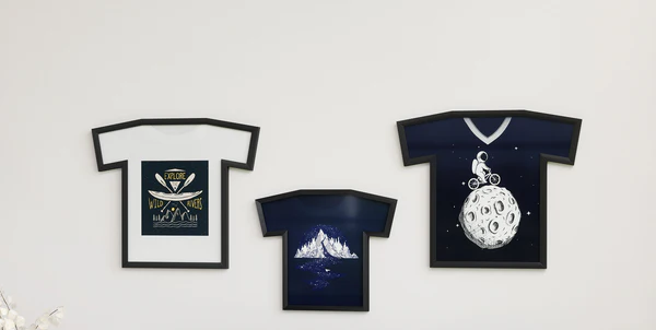 7月20日は「Tシャツ日」。大切なTシャツ＆ユニフォームをインテリアにしてみませんか！？